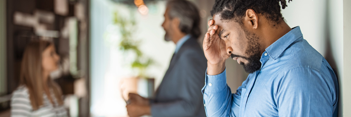 AI skapar nya sätt att arbeta – men också risk för social distans och urholkade relationer på jobbet.