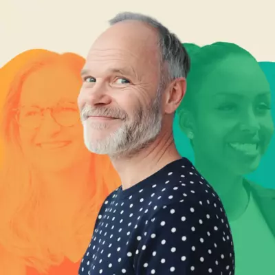 Porträtt av en man som representerar mångfald av perspektiv inom marknadsföring och kommunikation.